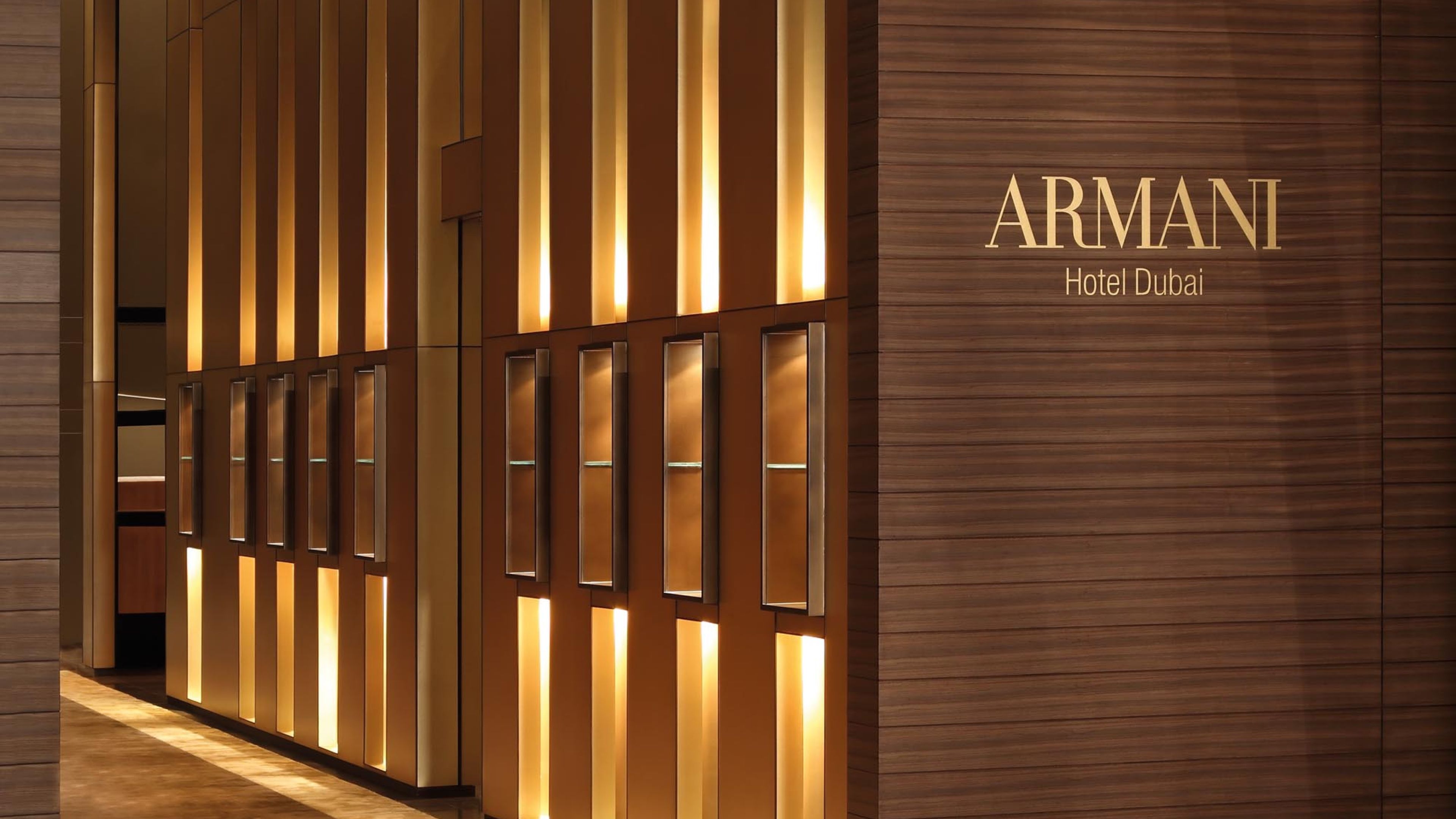 Armani | Banner